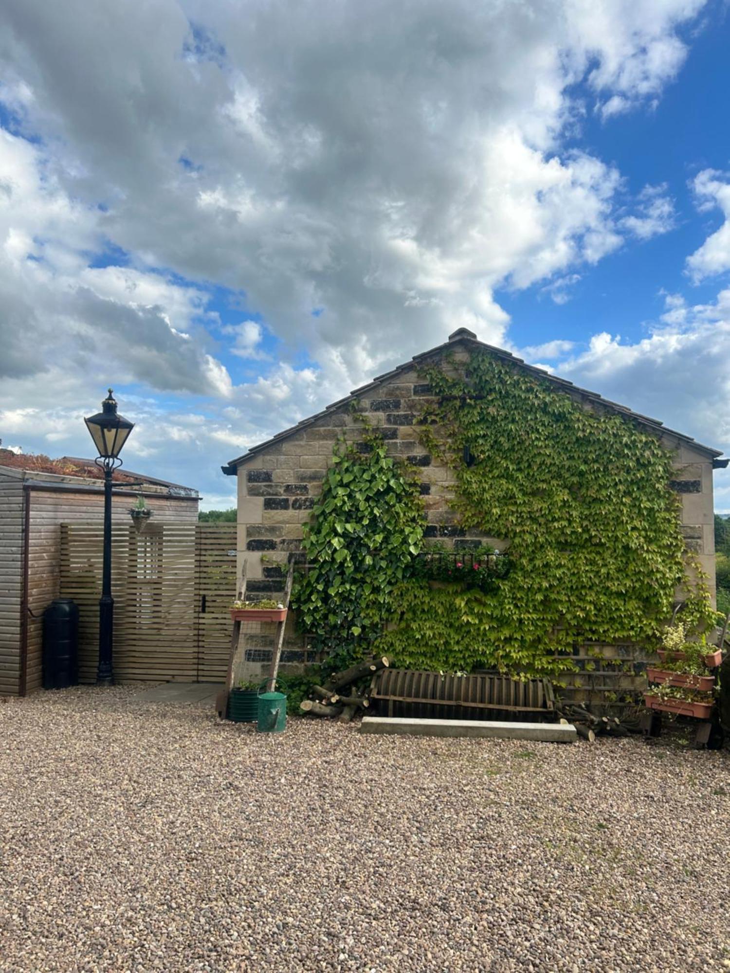 The Stables At Lower Carr Barn Halifax Buitenkant foto